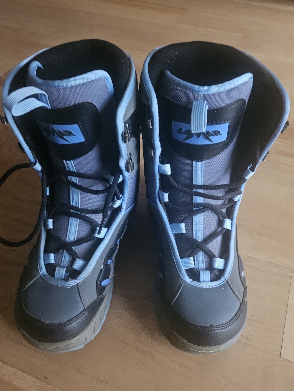 Alamar Womens Snowboarding Boots - Light Blue and Grayom
